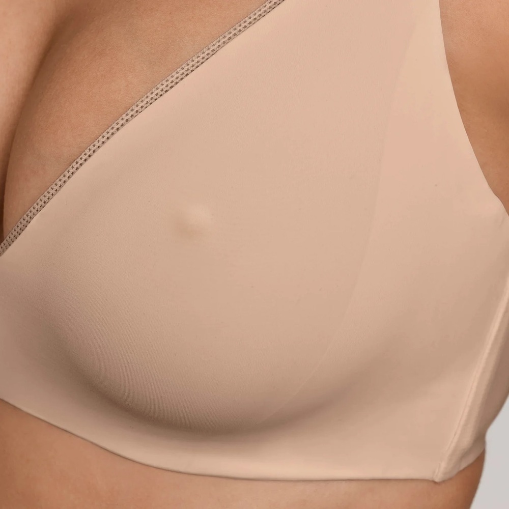 Tommy John Air Plunge Bra Size 36DD NO PADDING! Beige‎
